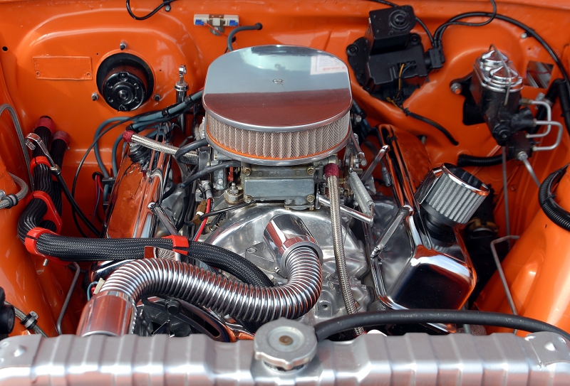 garagiste-LES FERRES-min_car-engine-1738309